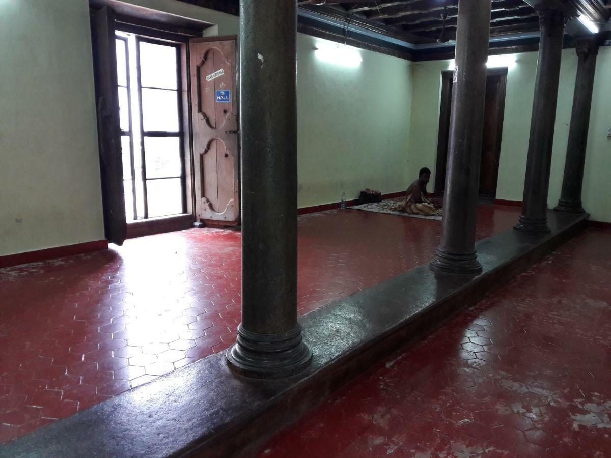 Devasthanam Lodge Thiruvananthapuram Exterior photo